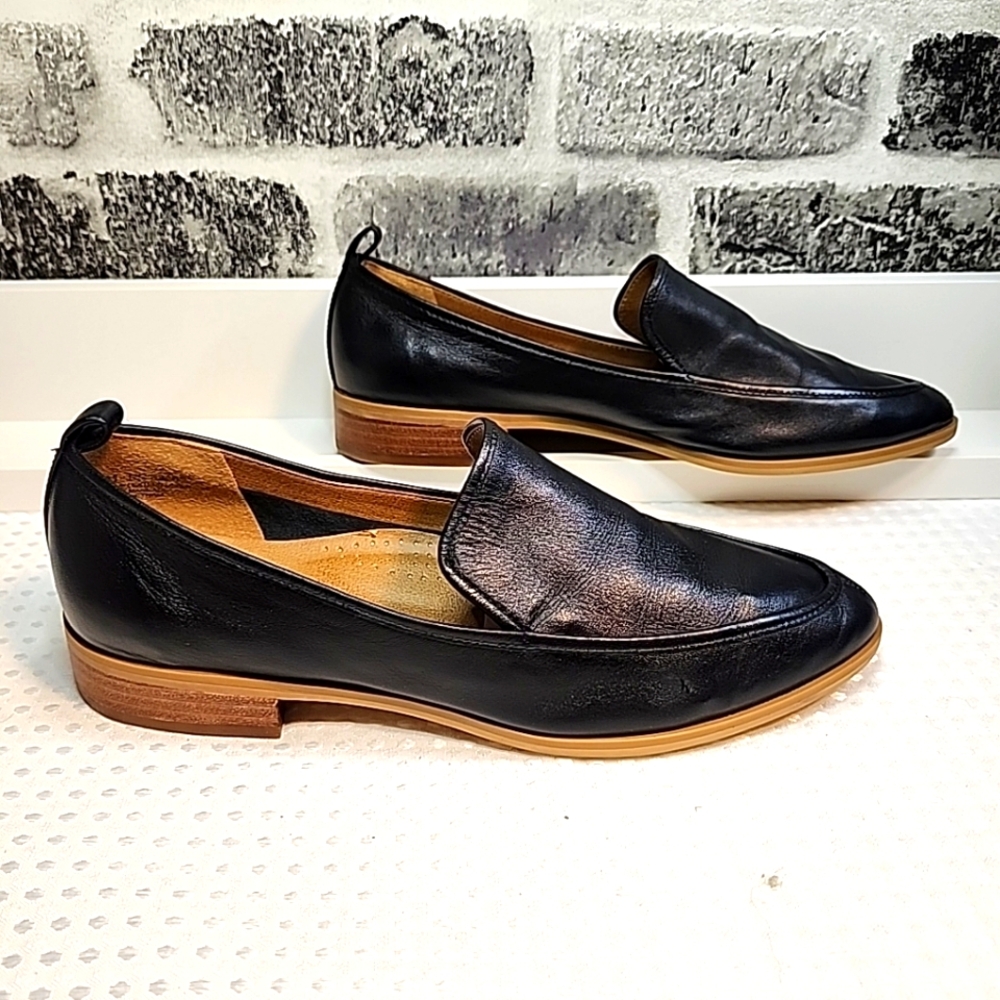 Susina Womens Kellen Lea Loafer Flat Shoes Black Leather Slip On Sz 8.5M Preppy